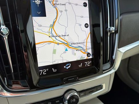 Used 2020 Volvo V90 T6 Cross Country AWD/4WD image 16