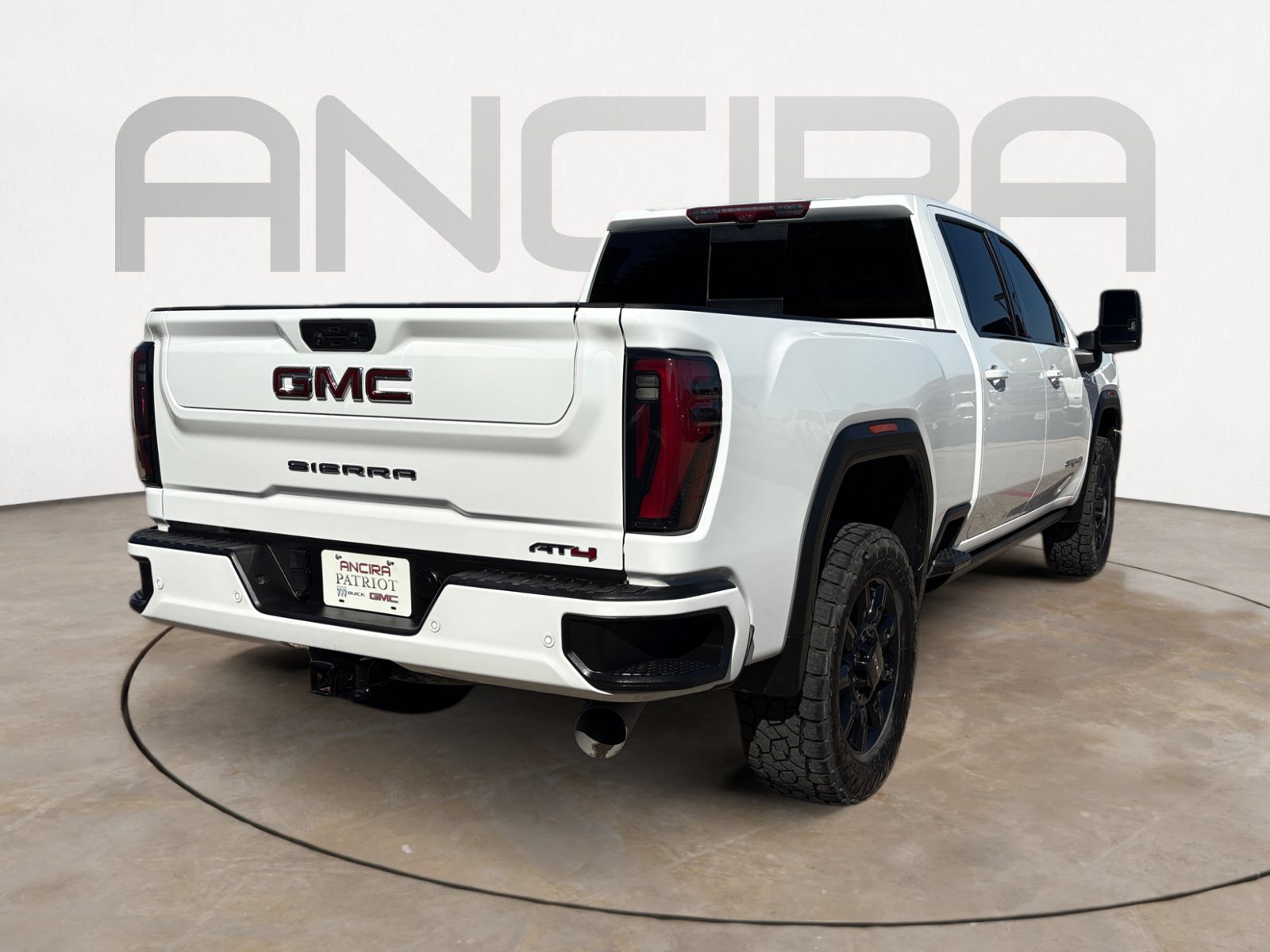Used 2024 GMC Sierra 2500 AT4 w/ AT4 Premium Plus Package AWD/4WD image 10