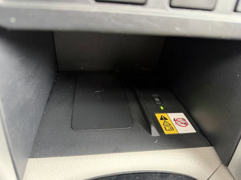 Certified 2022 Toyota Corolla Cross LE image 19