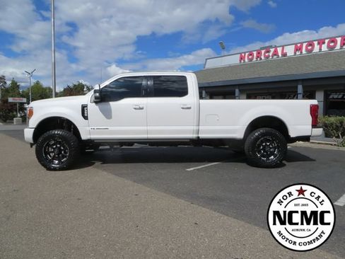 Used 2019 Ford F350 Platinum w/ Platinum Ultimate Package AWD/4WD image 2