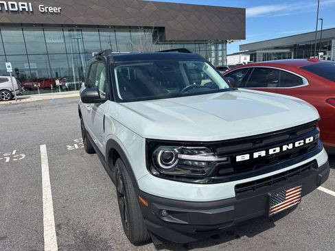 Used 2021 Ford Bronco Sport Outer Banks image 2