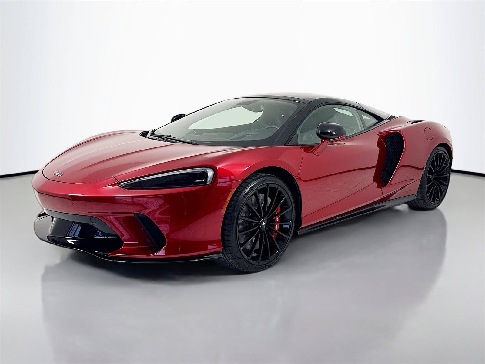 Used 2023 McLaren GT RWD image 3