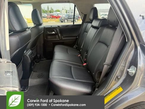 Used 2023 Toyota 4Runner TRD Off-Road Premium w/ Moonroof Package AWD/4WD image 11