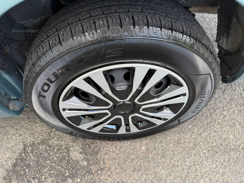 Used 2006 Toyota Corolla LE FWD image 31