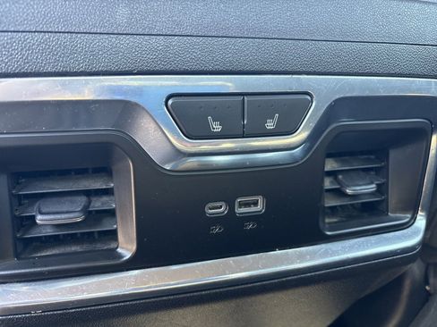 Used 2024 Chevrolet Silverado 1500 LTZ image 33