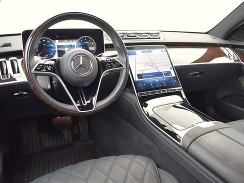 Used 2024 Mercedes-Benz S 500 4MATIC image 4