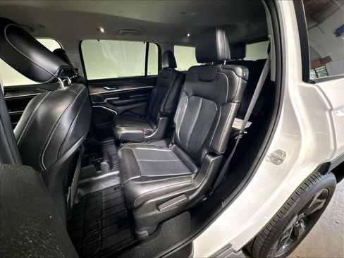 Used 2023 Jeep Grand Cherokee L Limited w/ Luxury Tech Group II AWD/4WD image 26