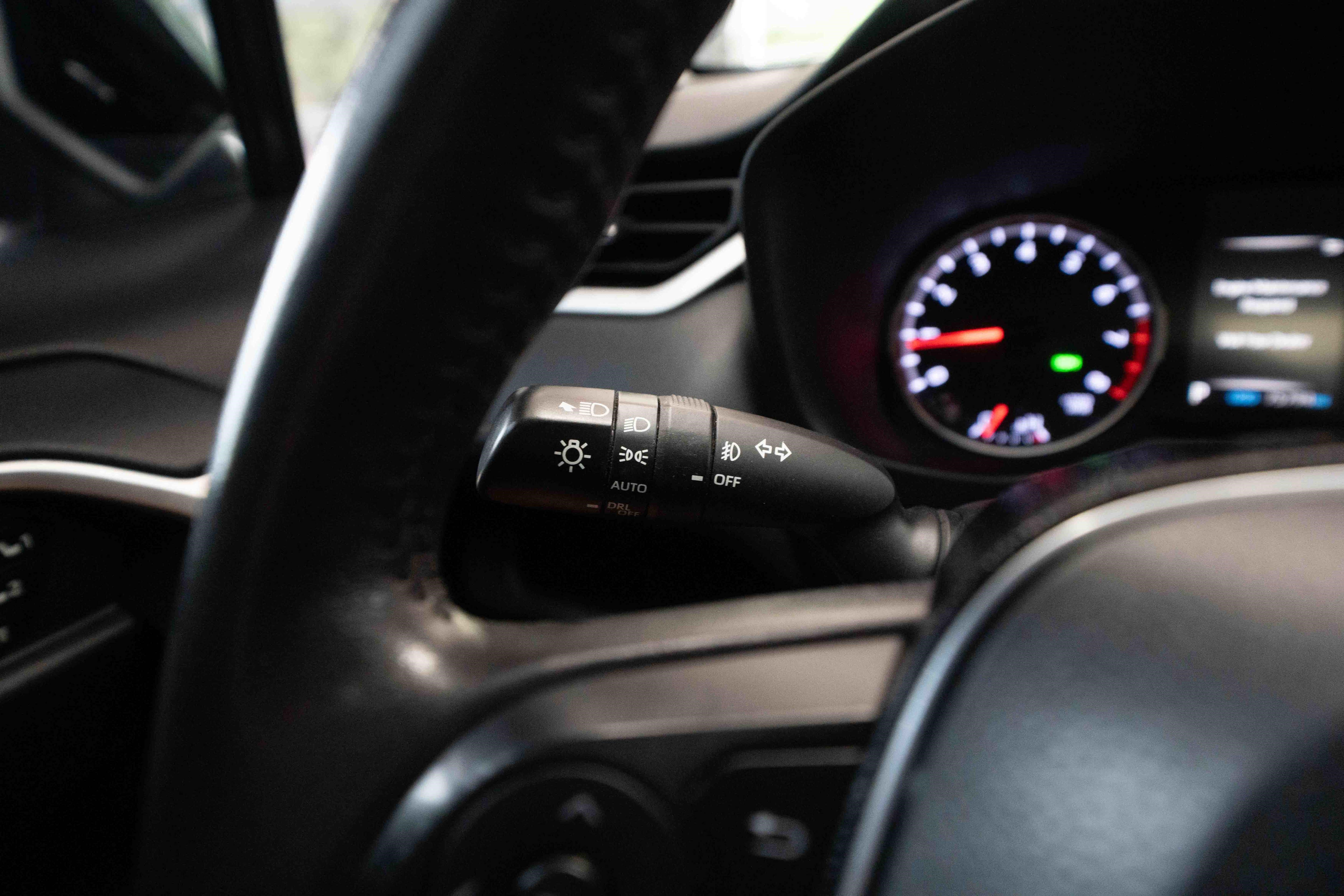 Used 2021 Toyota RAV4 XLE Premium AWD/4WD image 13