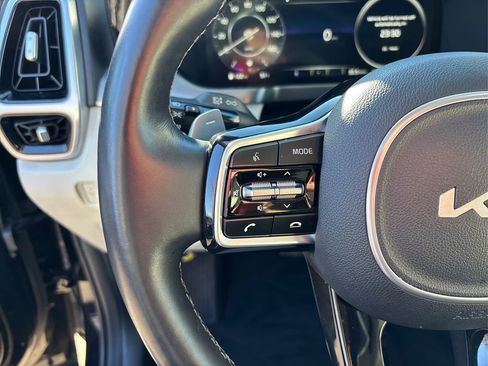 Certified 2023 Kia Sorento SX Prestige image 40