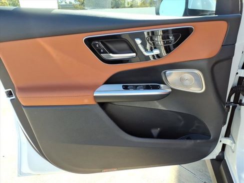 New 2026 Mercedes-Benz GLC 300 image 12