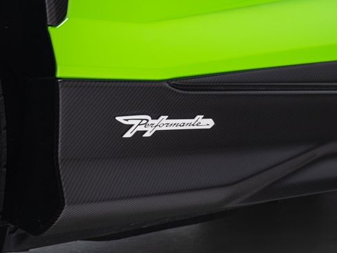 Used 2023 Lamborghini Urus Performante AWD/4WD image 49