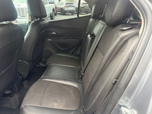 Used 2020 Buick Encore Preferred FWD image 18