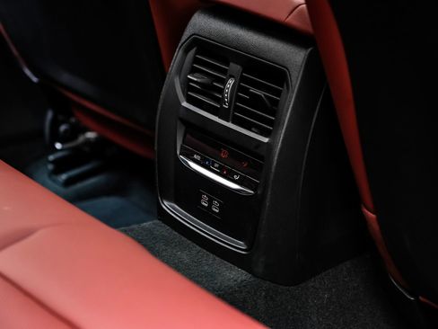 Used 2025 BMW 330i xDrive Sedan image 41