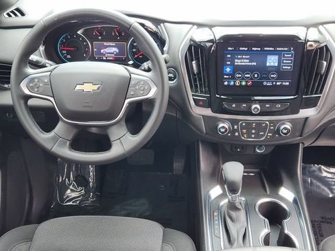 Used 2023 Chevrolet Traverse LT FWD image 27