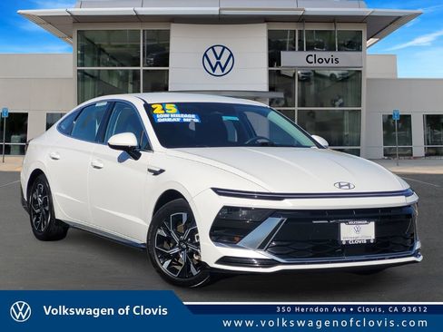 Used 2025 Hyundai Sonata SEL FWD image 1