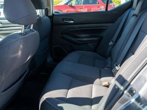 Used 2020 Nissan Altima 2.5 S AWD/4WD image 12