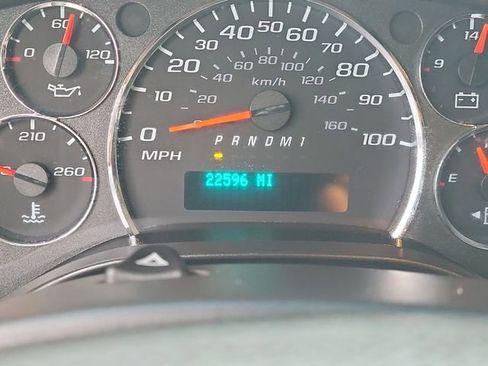 Used 2024 GMC Savana 2500 w/ Driver Convenience Package image 20