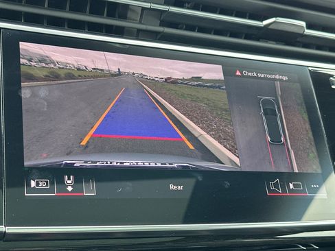 Used 2025 Audi Q7 3.0T Premium Plus image 24