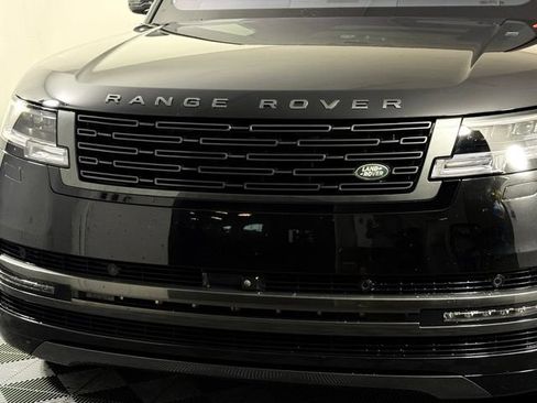 Used 2023 Land Rover Range Rover SE AWD/4WD image 12