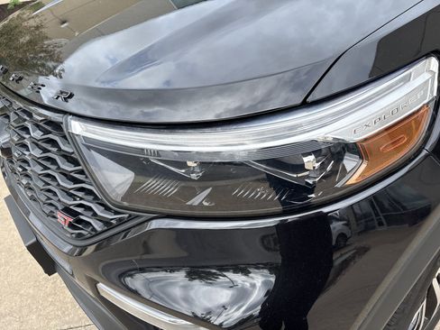 Used 2020 Ford Explorer ST w/ Premium Technology Package image 6