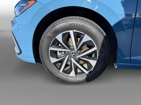 Certified 2025 Volkswagen Jetta S FWD image 9