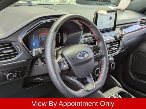 Used 2025 Ford Escape ST-Line FWD image 14