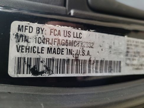 Used 2021 Jeep Grand Cherokee Laredo X image 33