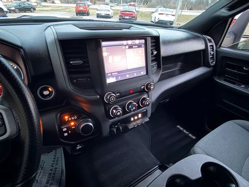 Used 2024 RAM 2500 Tradesman w/ Chrome Appearance Group image 18