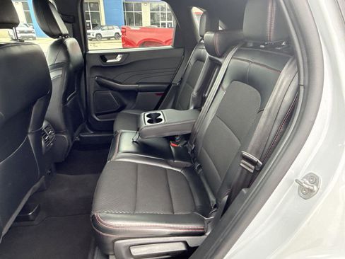 Used 2025 Ford Escape ST-Line AWD/4WD image 13