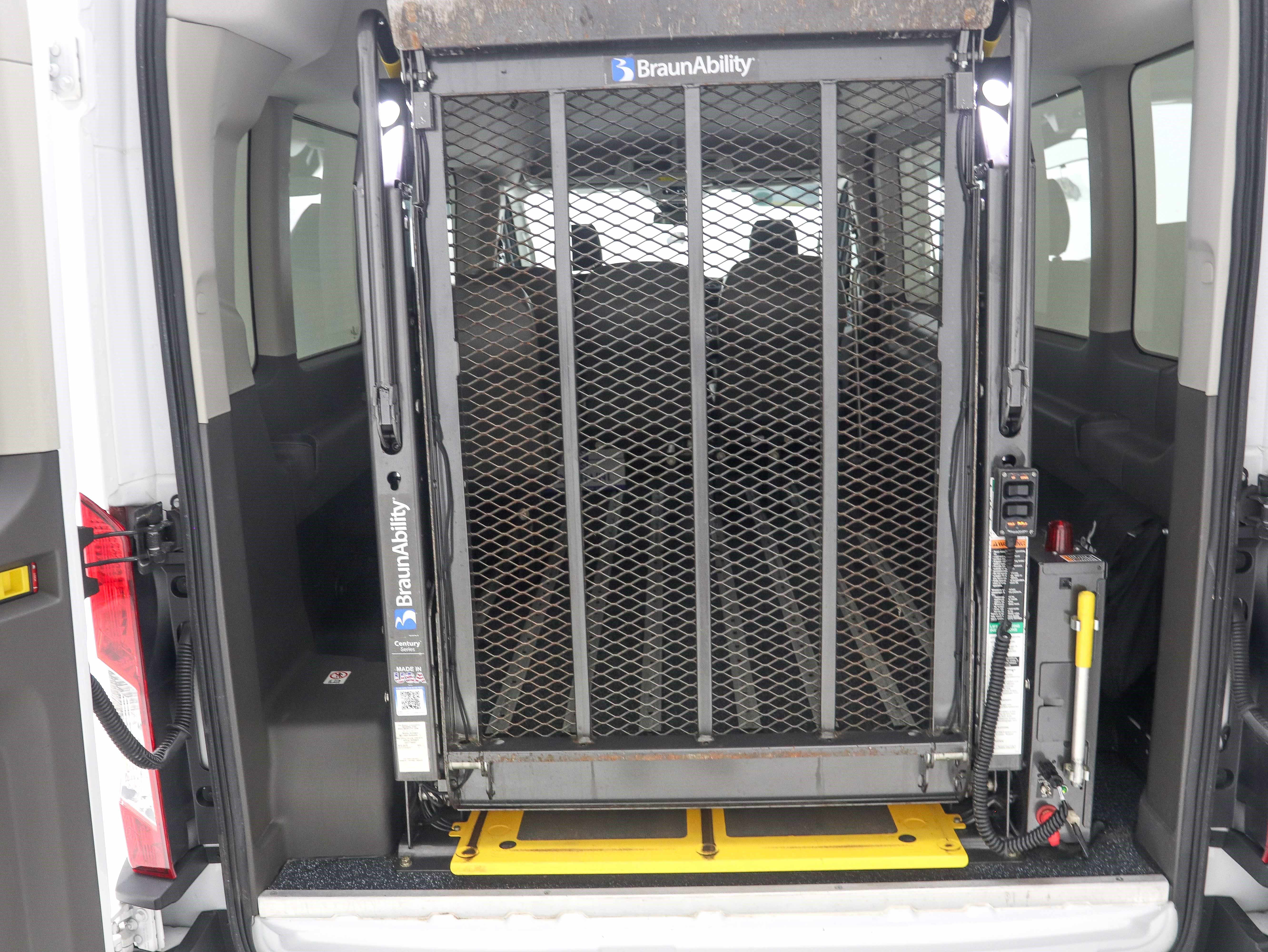 Used 2023 Ford Transit 350 XL RWD image 14