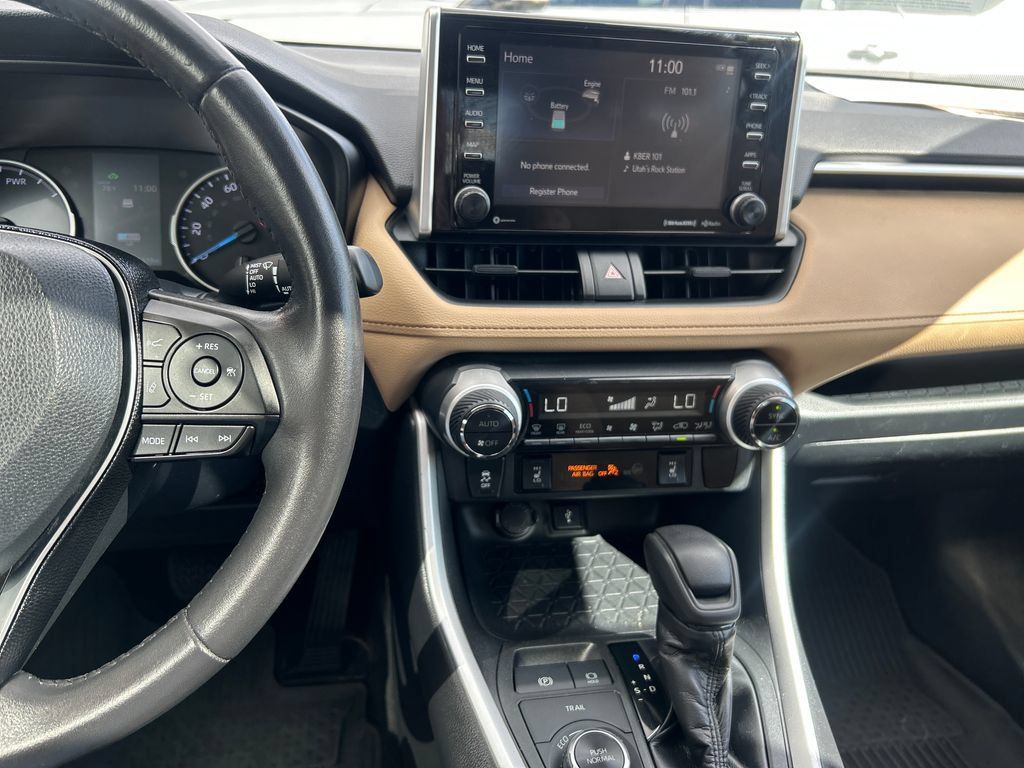 Certified 2020 Toyota RAV4 XLE w/ Convenience Package AWD/4WD image 20