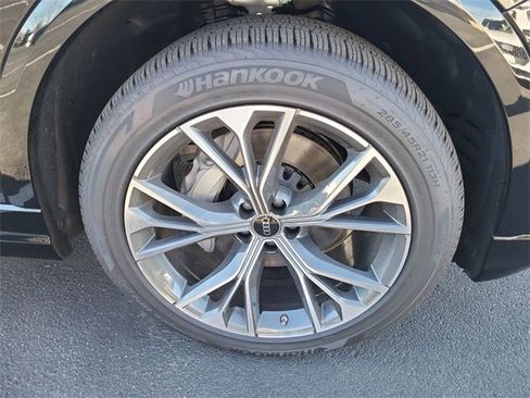 New 2025 Audi Q8 Premium Plus image 20