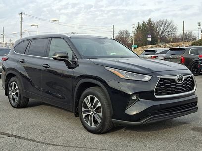 Used 2022 Toyota Highlander XLE