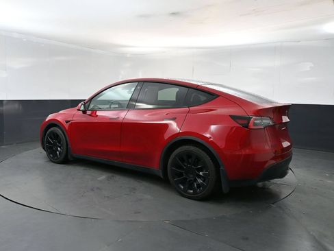 Used 2021 Tesla Model Y Long Range AWD/4WD image 3