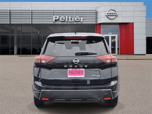 Certified 2024 Nissan Rogue SV image 5