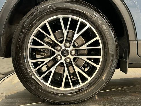 Used 2024 Ford Escape SE image 20