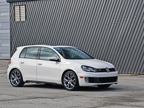 Used 2013 Volkswagen GTI Driver's Edition image 2