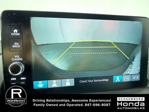 Used 2025 Honda Pilot Touring image 8