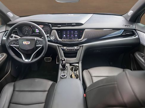 Certified 2024 Cadillac XT6 Sport w/ Technology Package AWD/4WD image 27