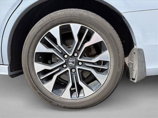 Used 2025 Honda Odyssey Elite image 8