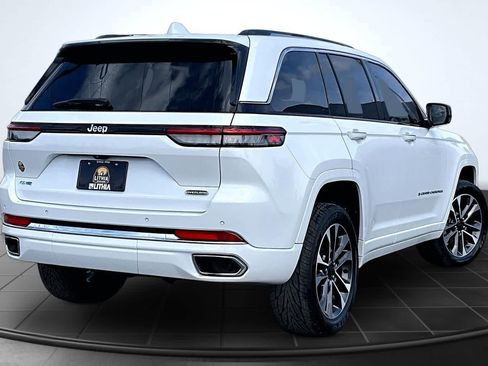 Used 2022 Jeep Grand Cherokee Overland AWD/4WD image 23