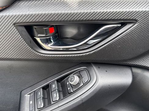 Certified 2025 Subaru Crosstrek 2.5i Limited w/ Popular Package #4A image 10