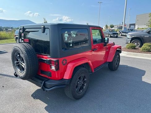 Used 2018 Jeep Wrangler Sport AWD/4WD image 5