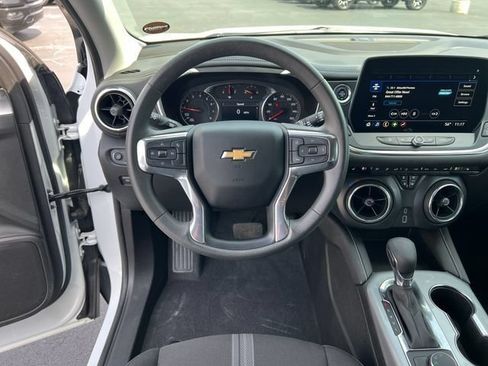 Certified 2024 Chevrolet Blazer LT FWD image 27
