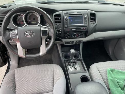 Used 2013 Toyota Tacoma 4x4 Access Cab V6 w/ Convenience Pkg image 15