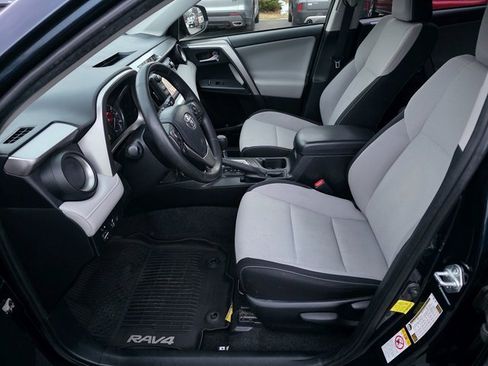 Used 2018 Toyota RAV4 XLE image 15