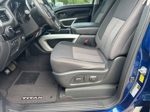 Used 2021 Nissan Titan SV w/ SV Convenience Package RWD image 44