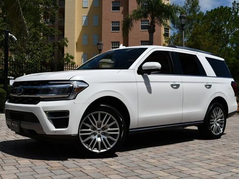 Used 2022 Ford Expedition Limited AWD/4WD image 26