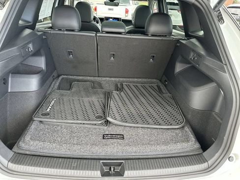 Used 2025 Volkswagen Tiguan SE R-Line AWD/4WD image 22