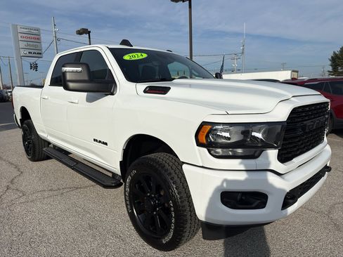 Used 2024 RAM 2500 Big Horn w/ Night Edition image 3